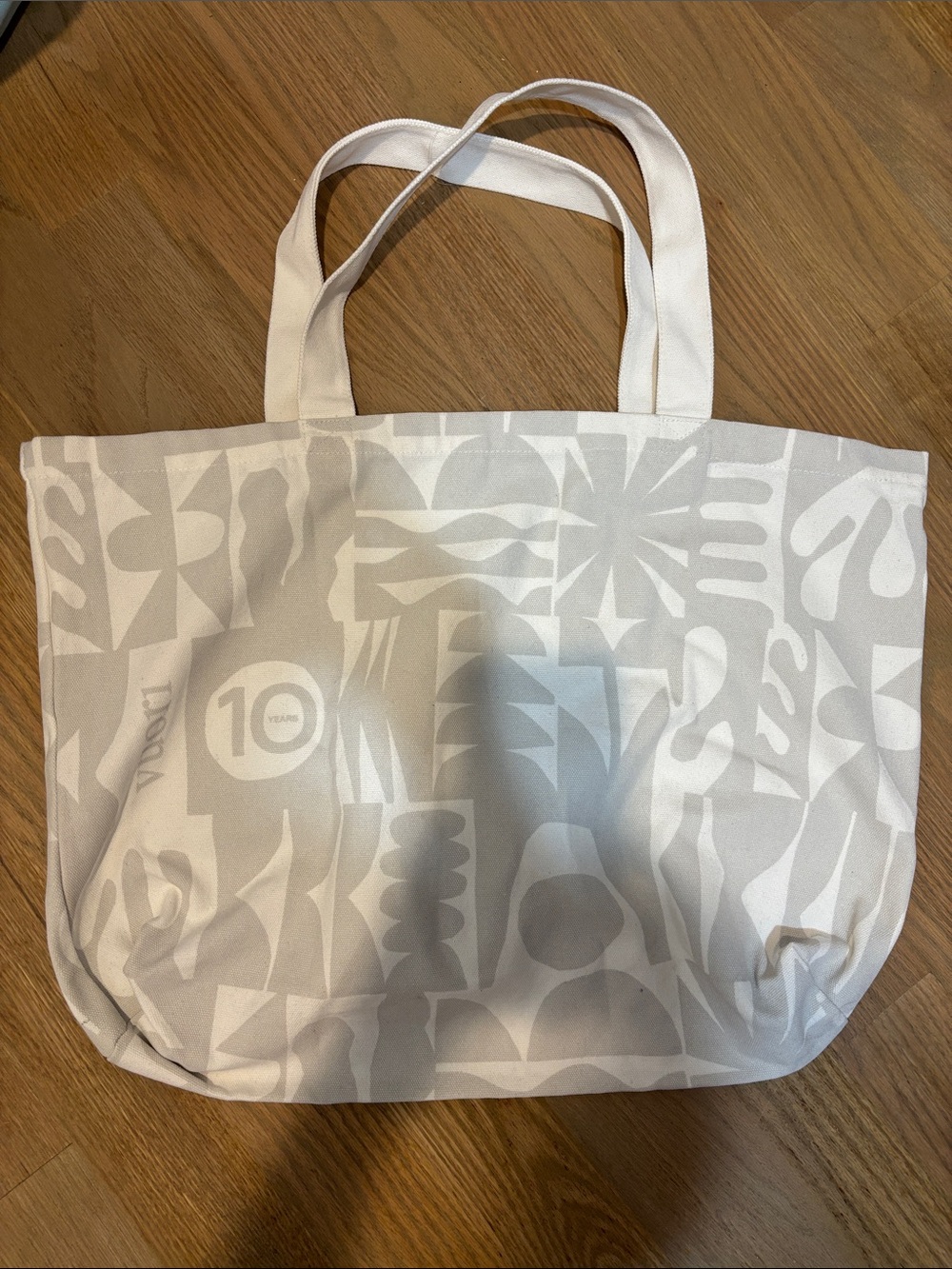 Vuori Holiday 2025 Tote Bag